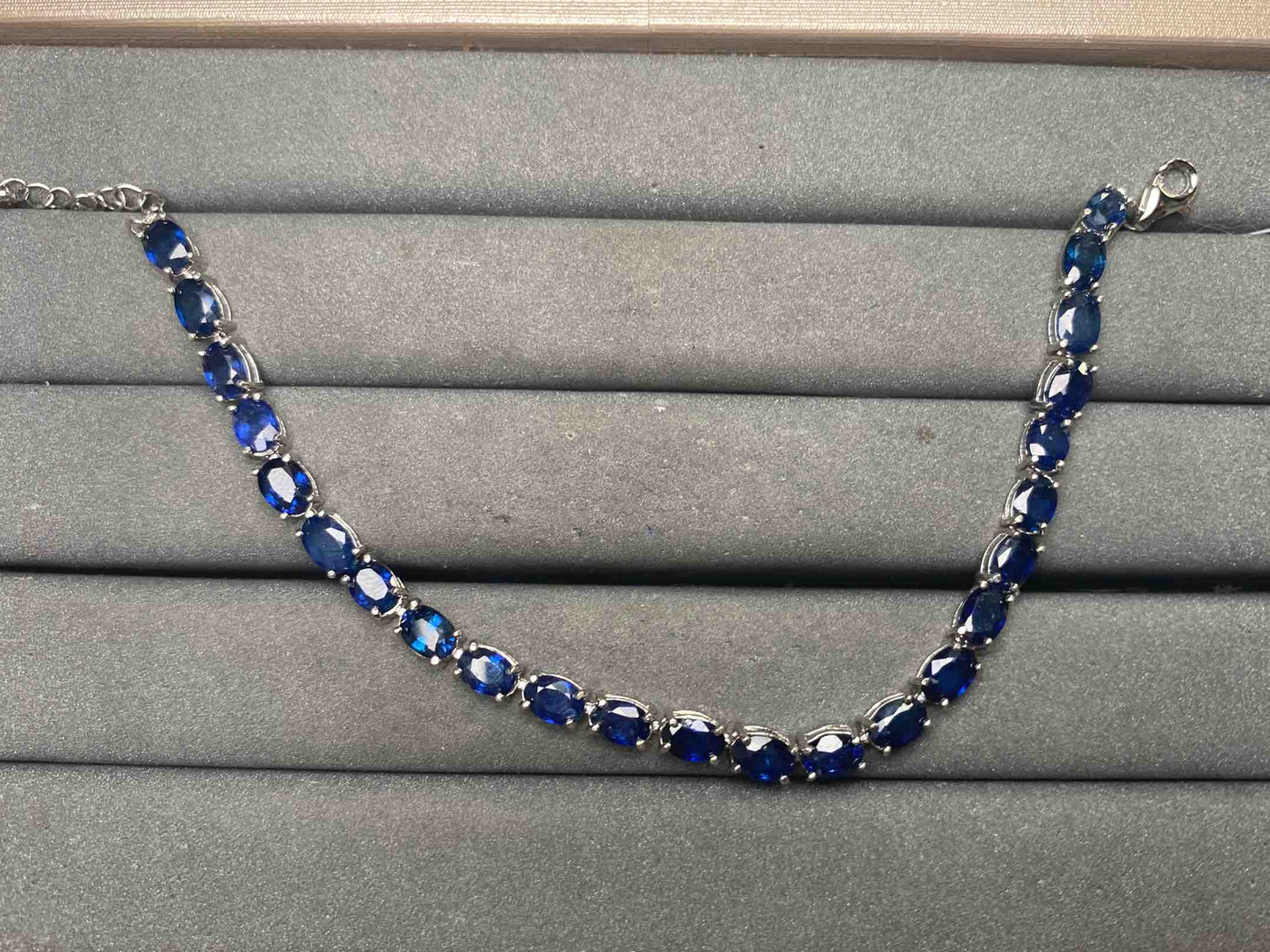 A15891 Sapphire Necklace