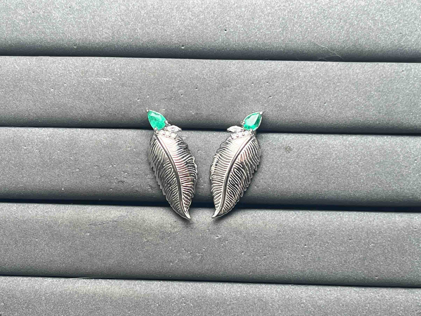 A15903 Emerald Earrings