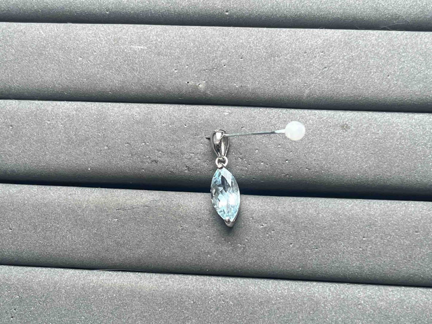 A15906 Aquamarine Pendant