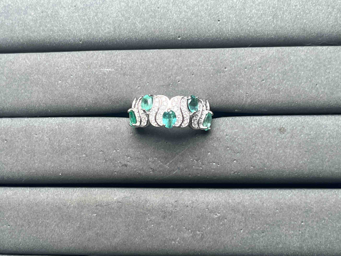 A15914 Emerald Ring