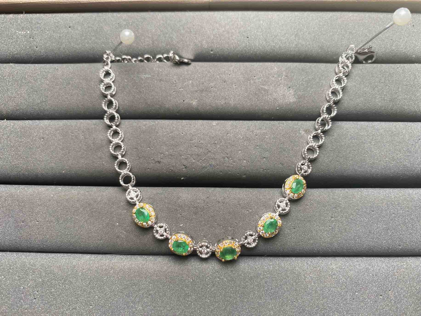 A15939 Emerald Necklace
