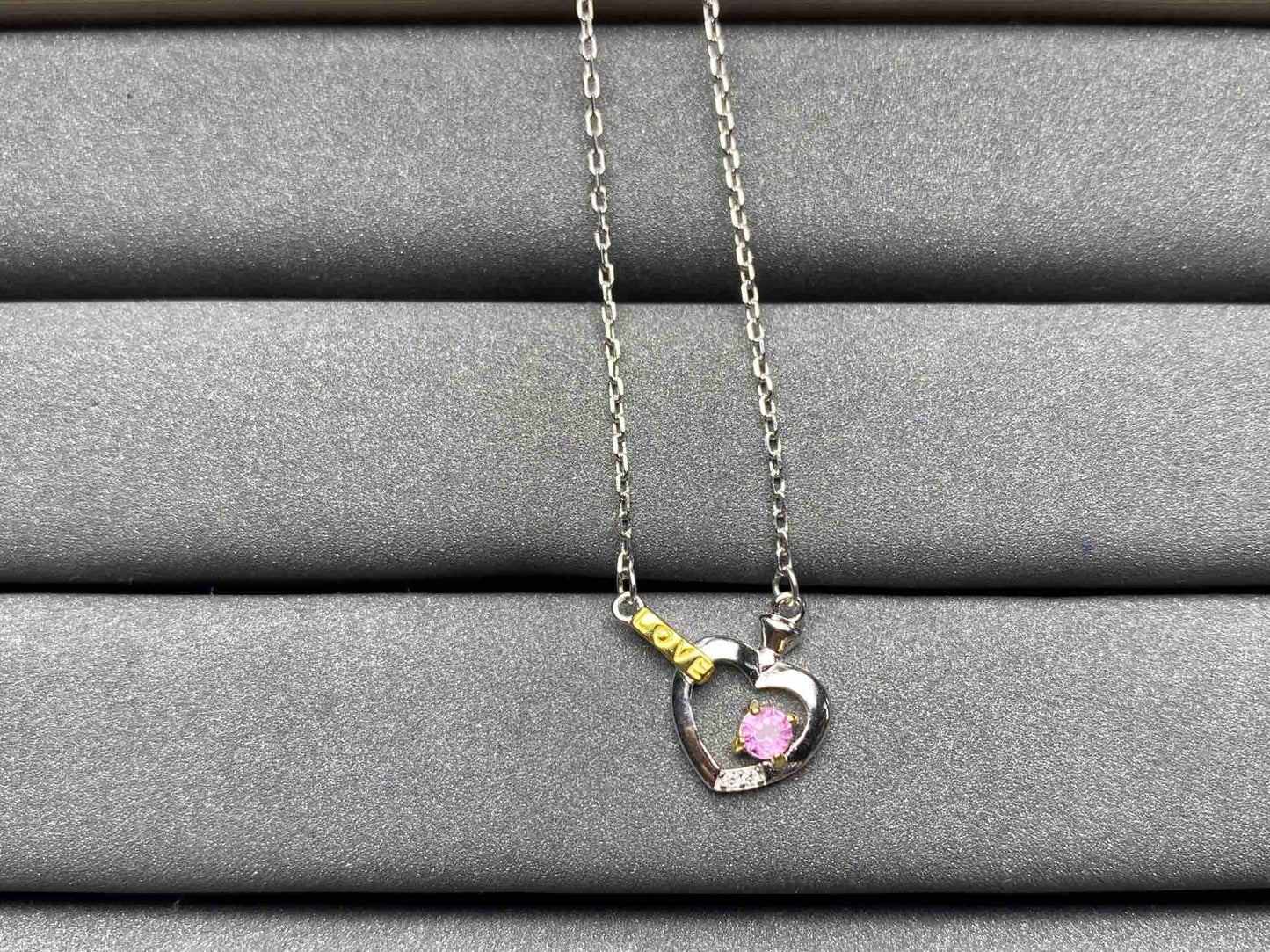 A1597 Pink Sapphire Necklace