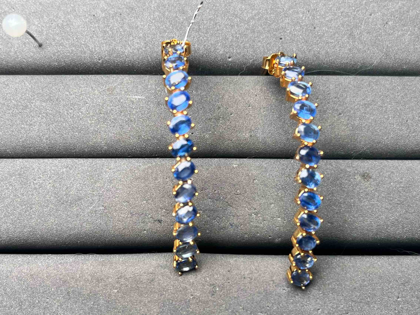 A15985 Sapphire Earrings