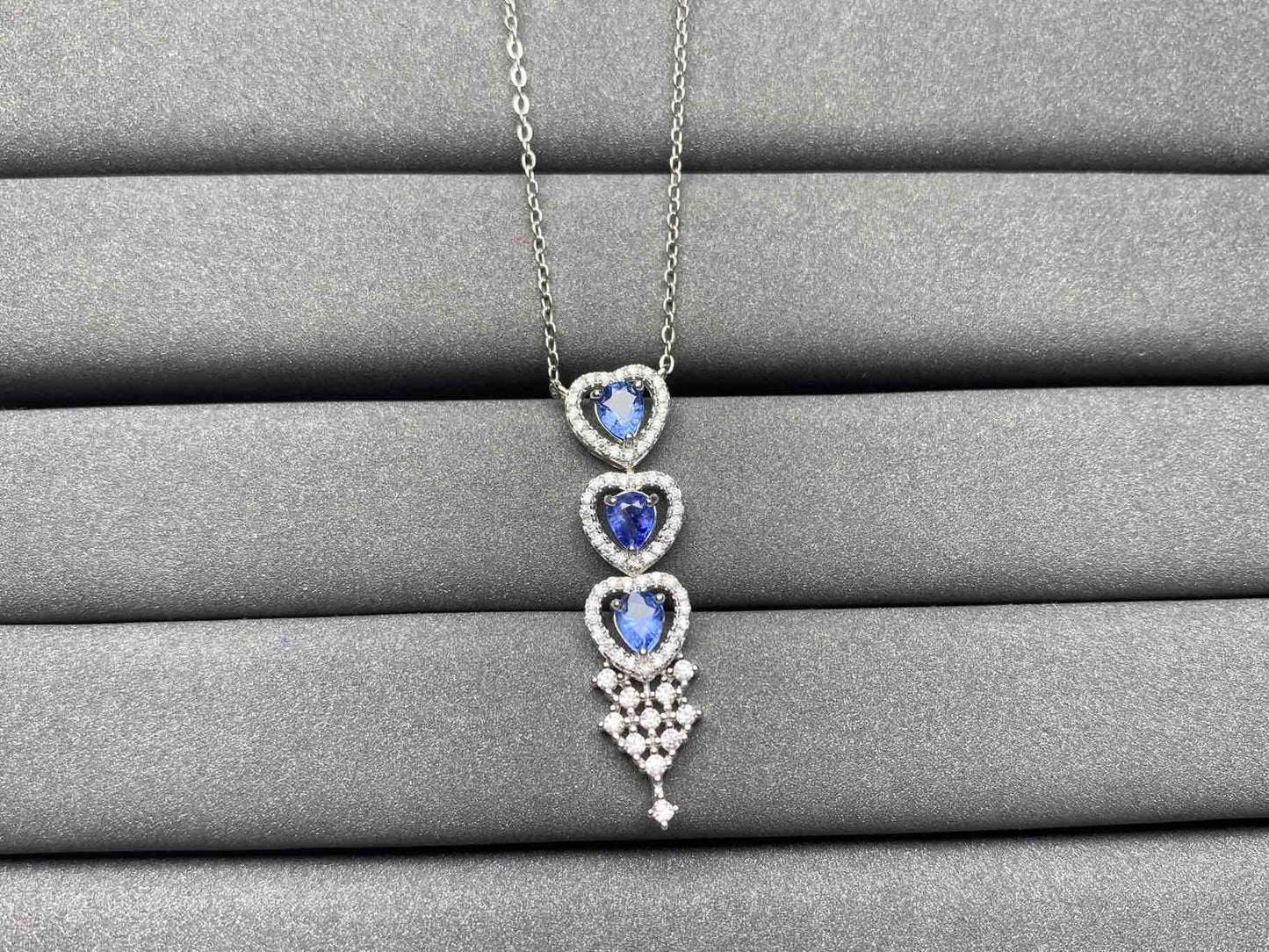A1737 Cornflower Sapphire Necklace