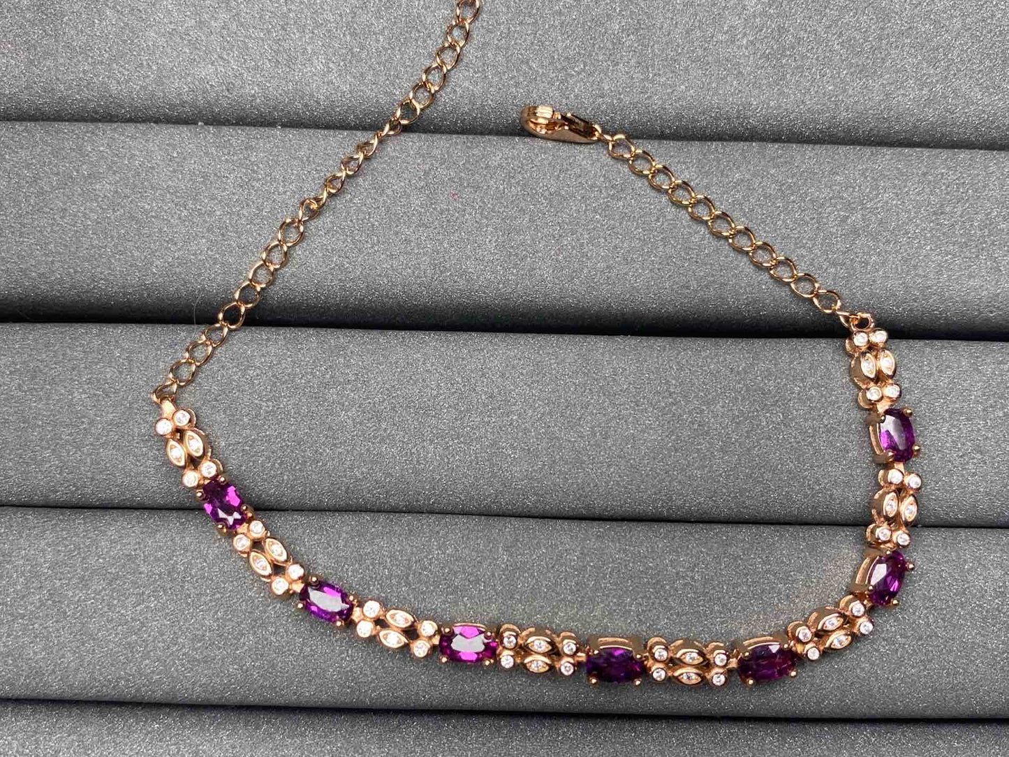 A1819 Garnet Bracelet