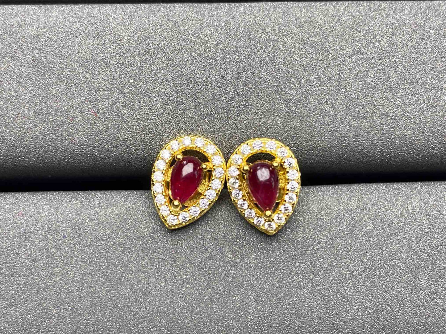 A1846 Ruby Earrings