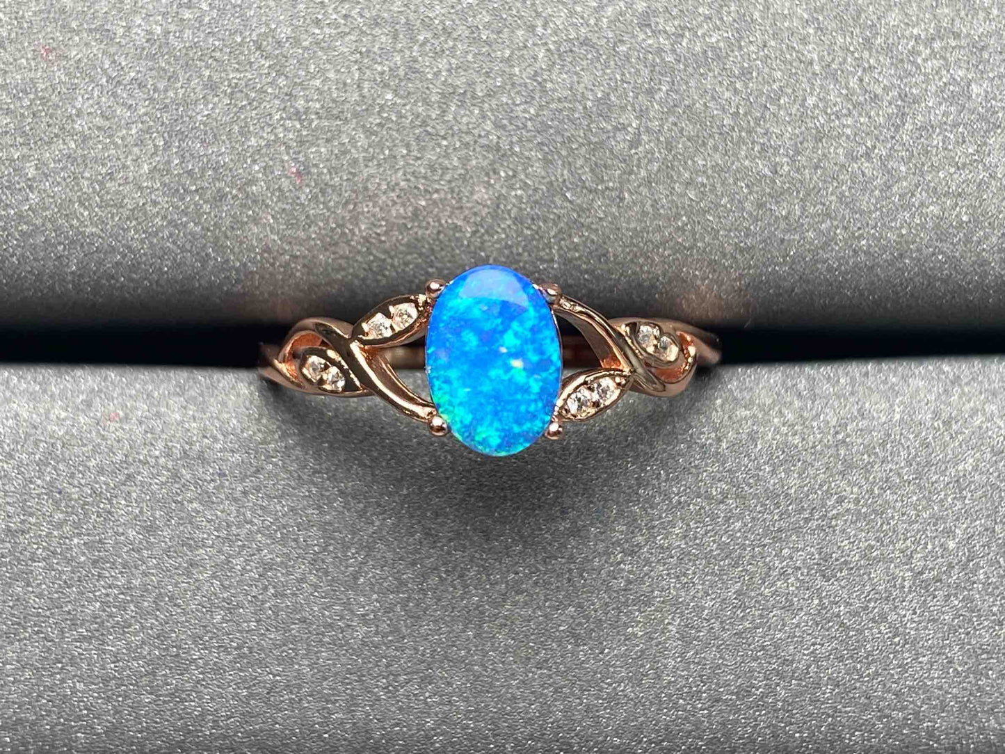 A1922 Opal Ring
