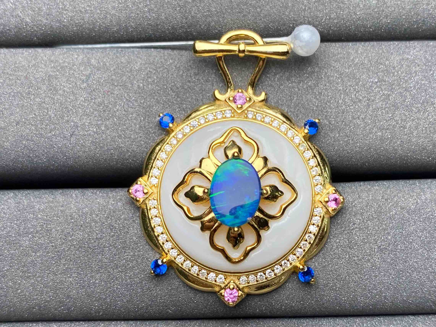 A1965 Opal Pendant