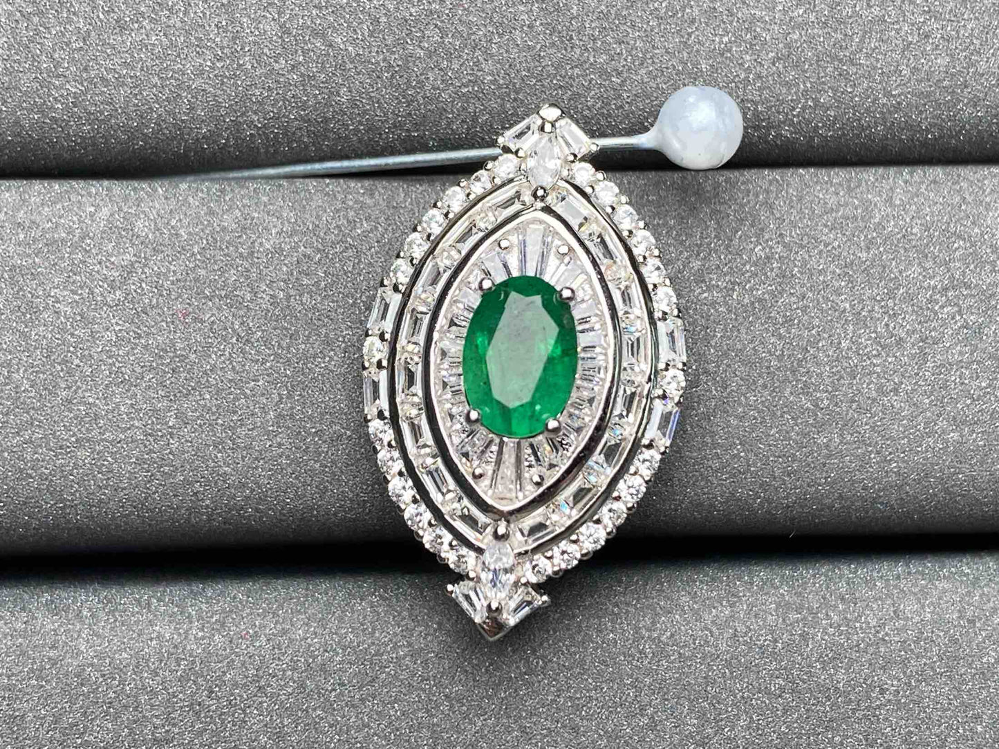 A1970 Emerald Pendant