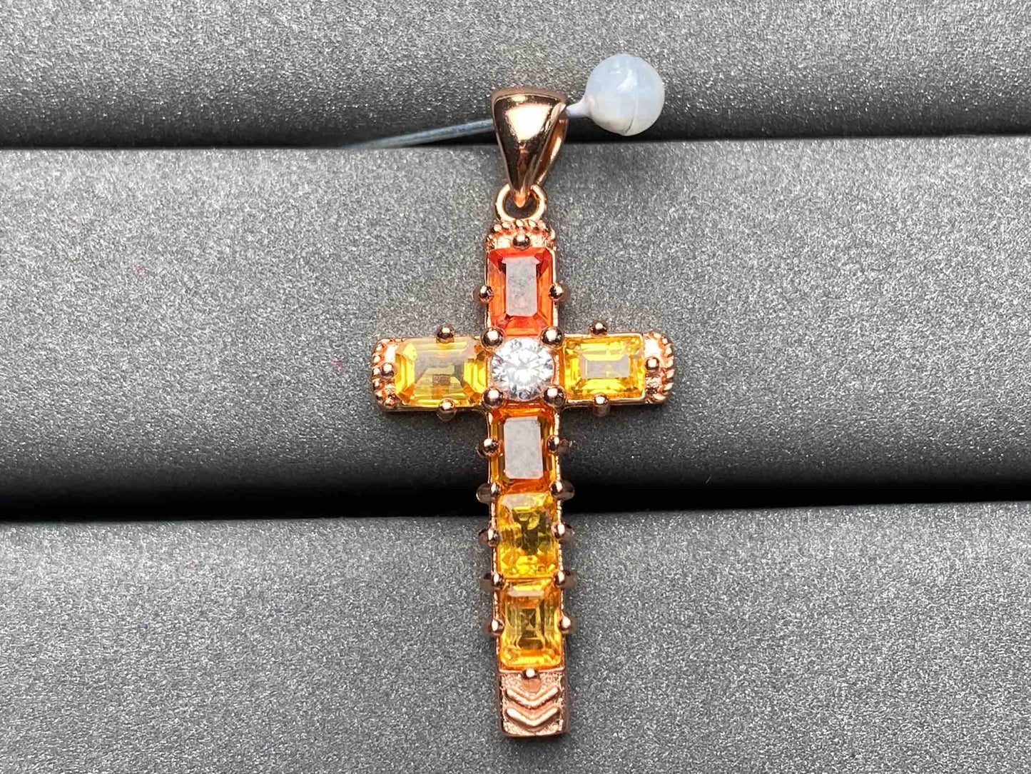 A1975 Colorful Sapphire Pendant