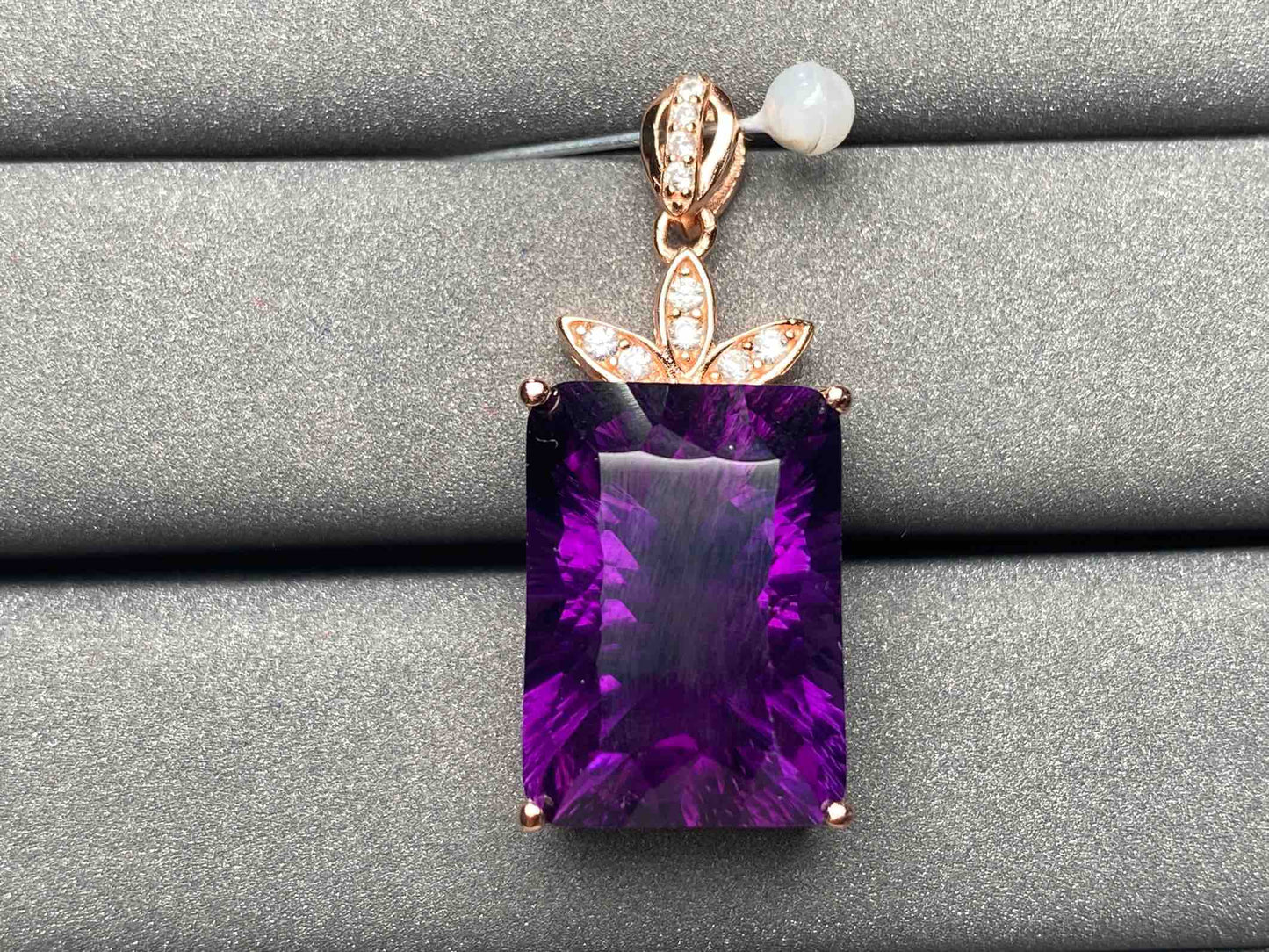 A2035 Amethyst Pendant