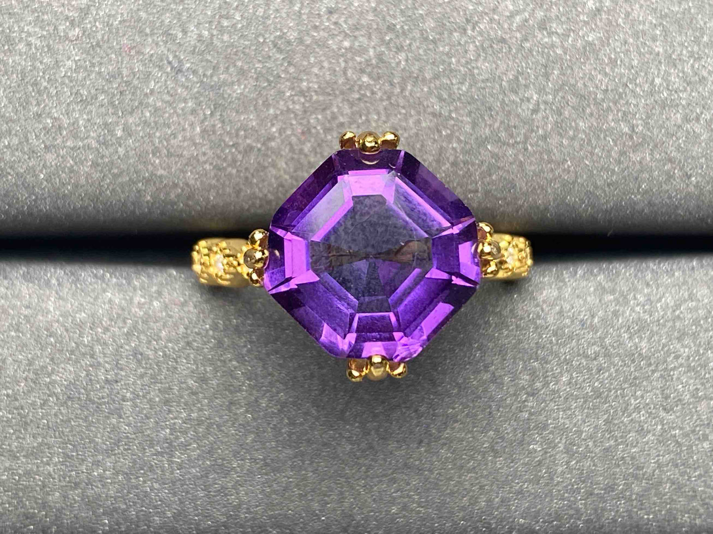 A2046 Amethyst Ring