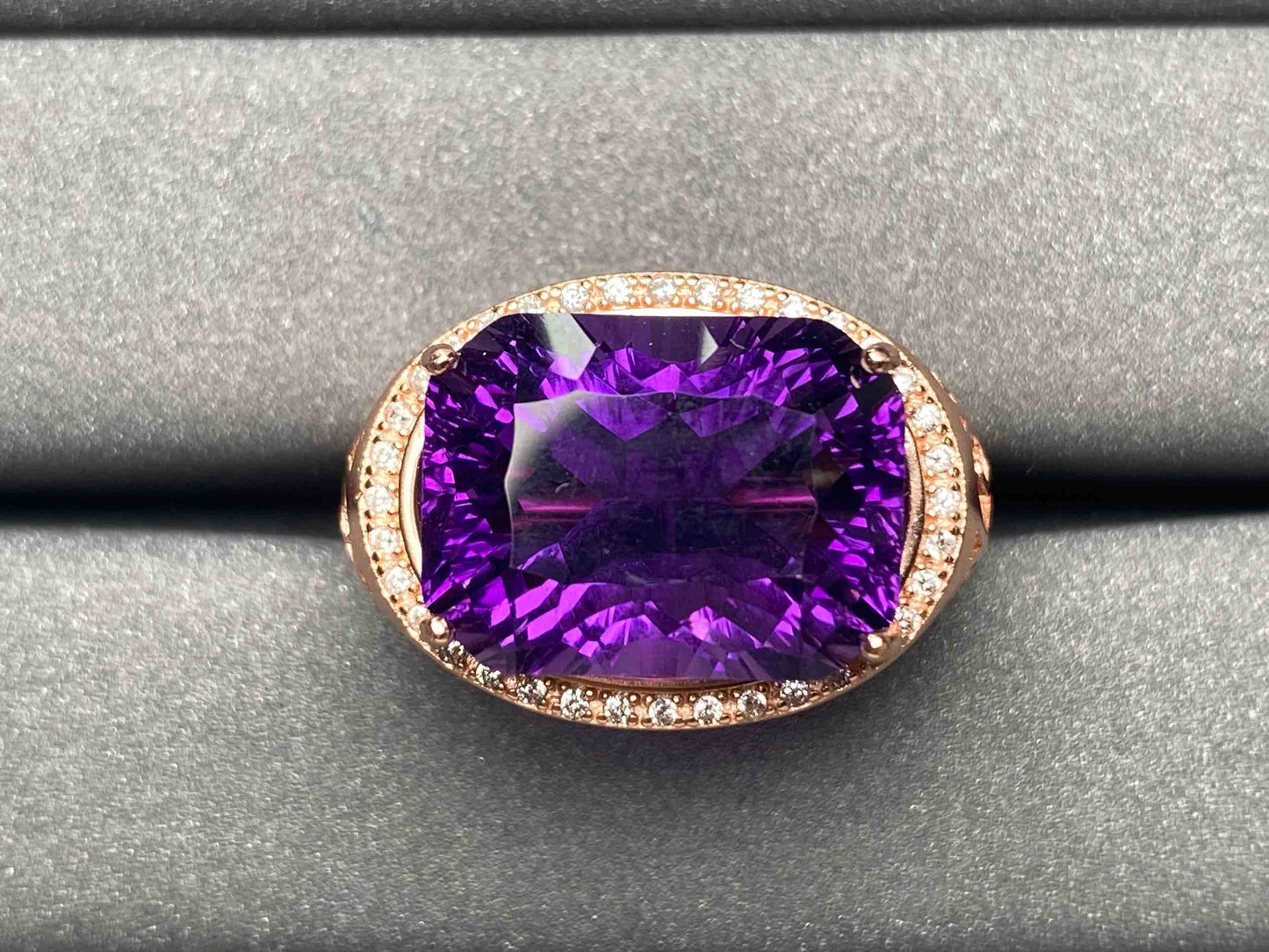 A2052 Amethyst Ring