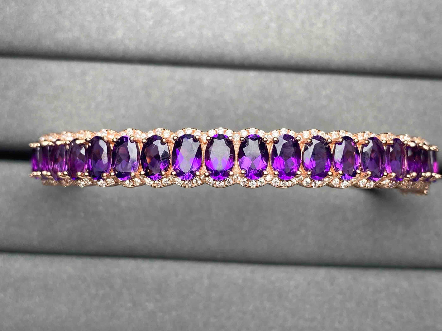 A2083 Amethyst Bangle