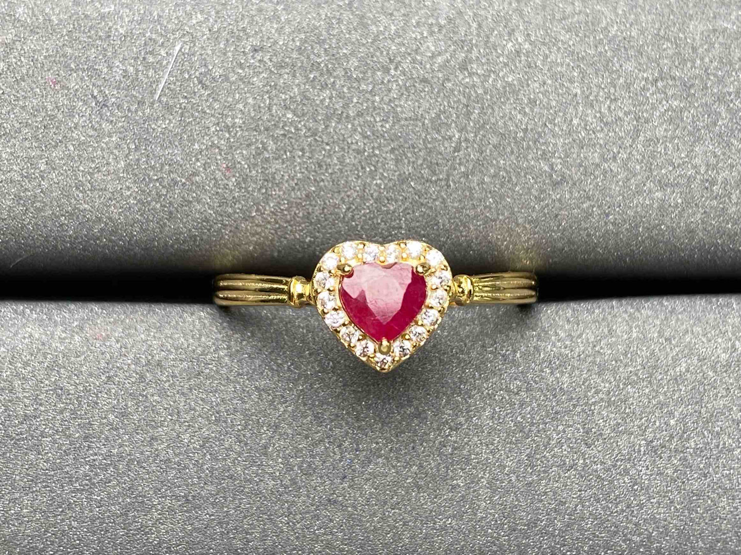 A2091 Ruby Ring