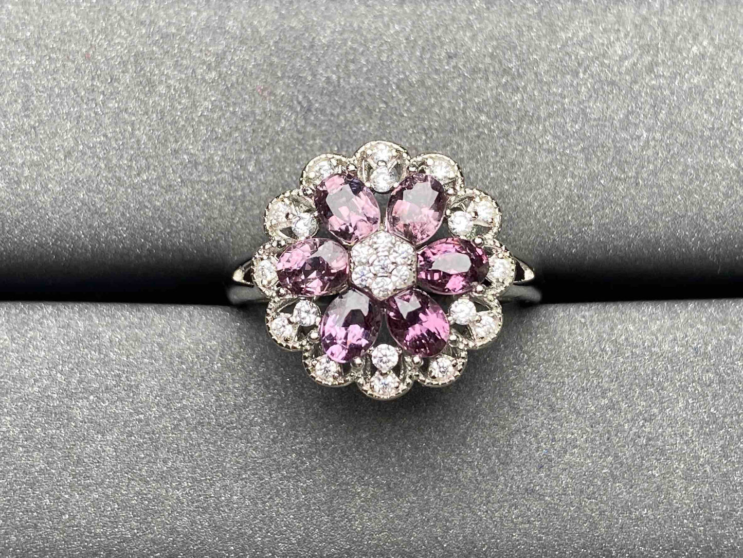 A2123 Spinel Ring