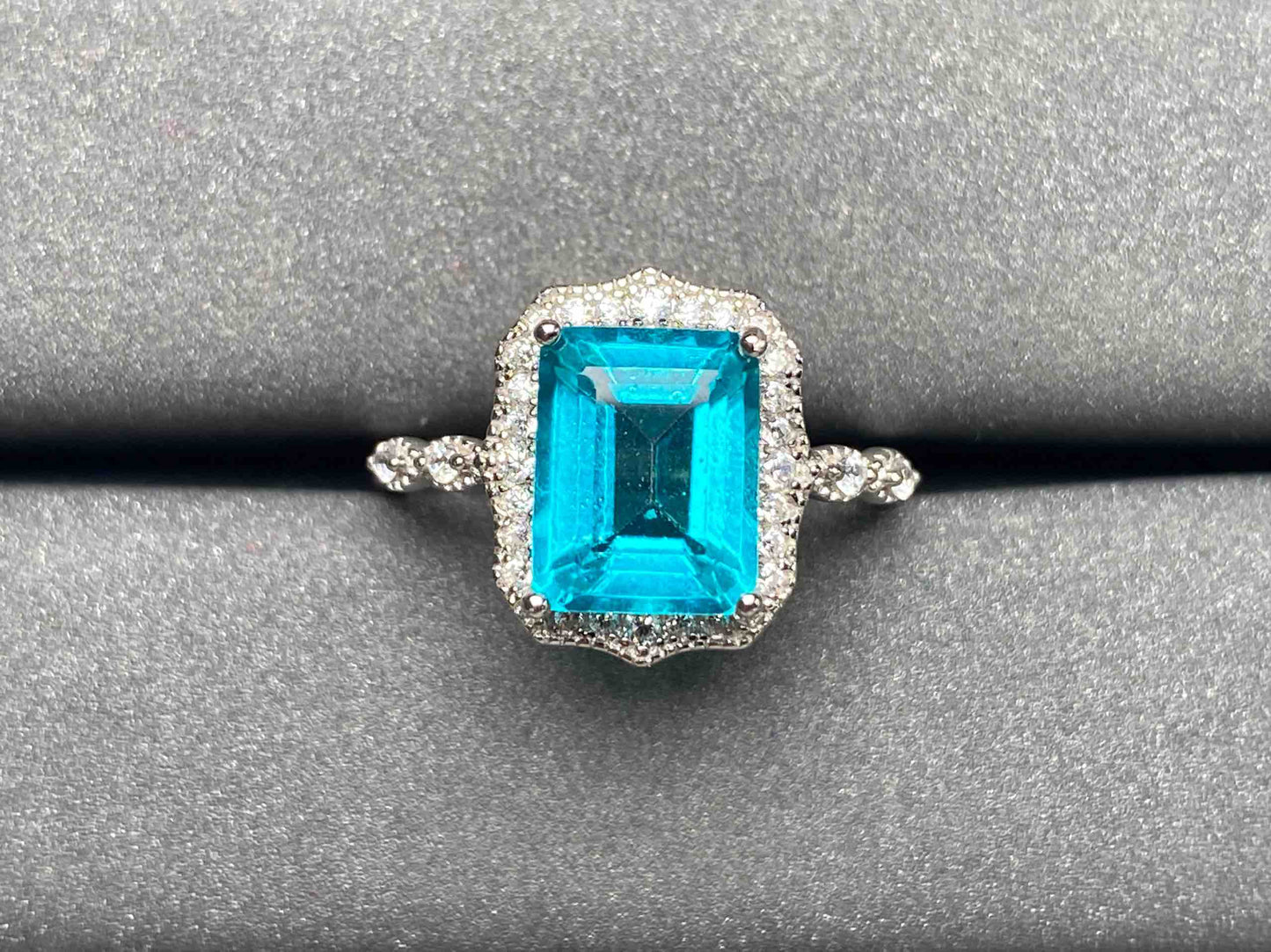A2226 Topaz Ring