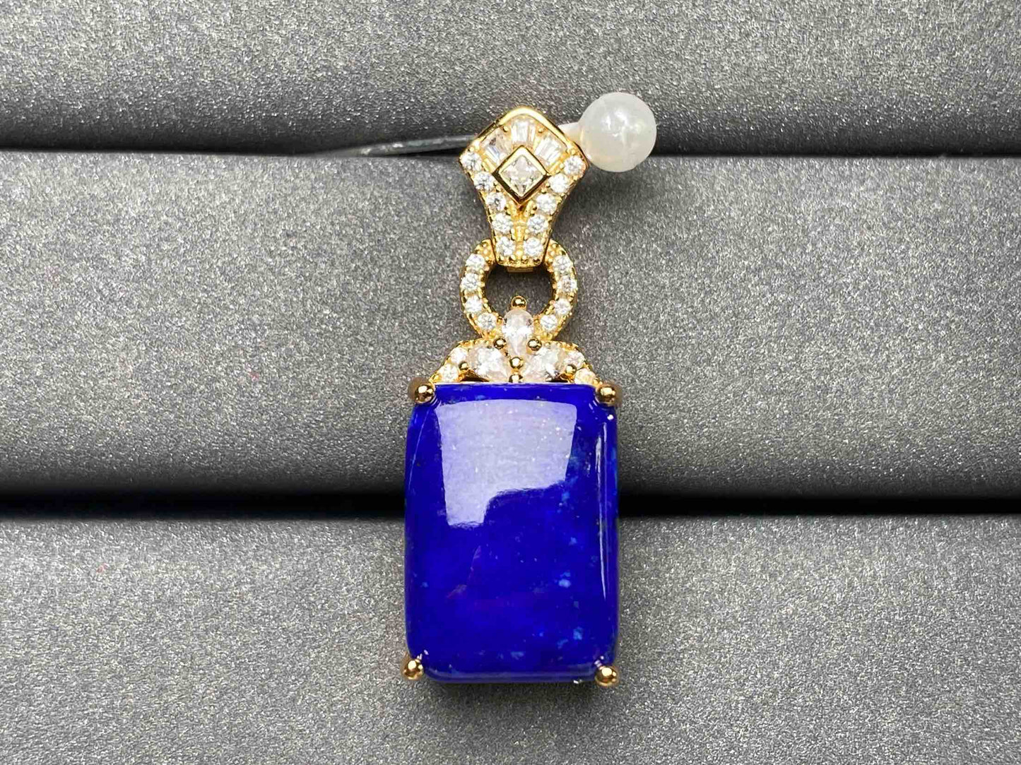 A2273 Lapis lazuli Pendant