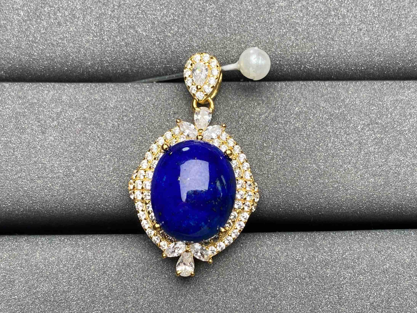 A2305 Lapis lazuli Pendant