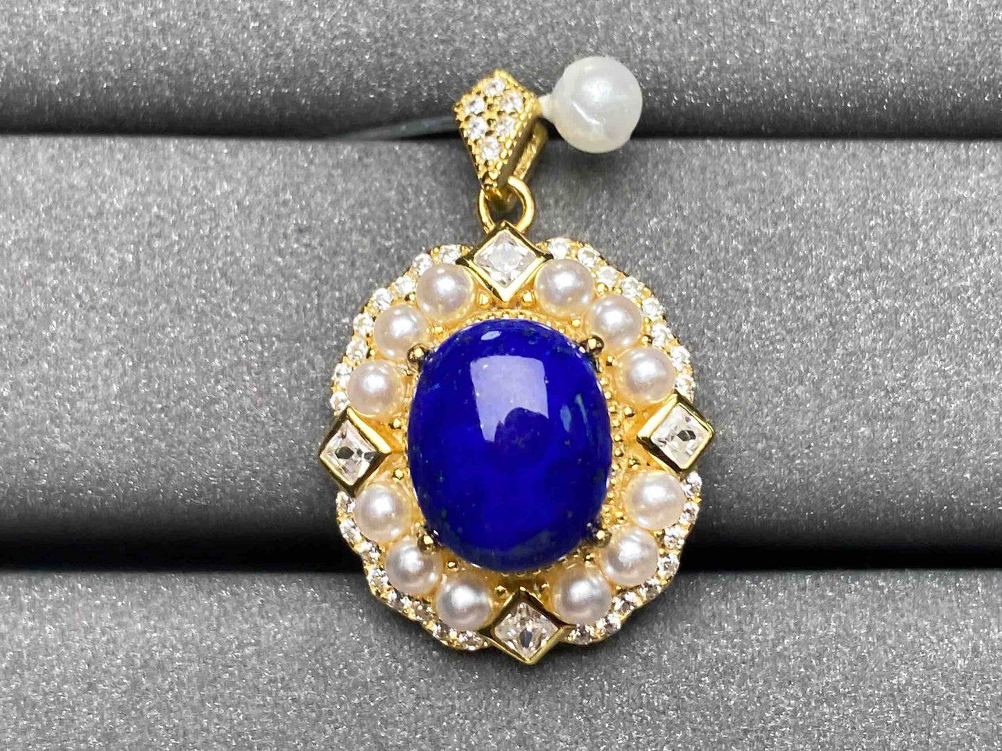 A2312 Lapis lazuli Pendant
