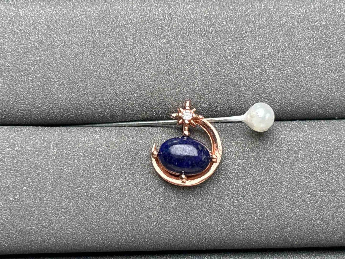 A2363 Lapis lazuli Pendant