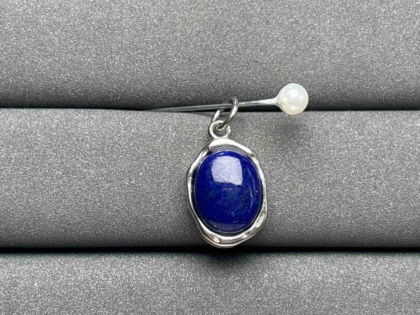 A2420 Lapis lazuli Pendant
