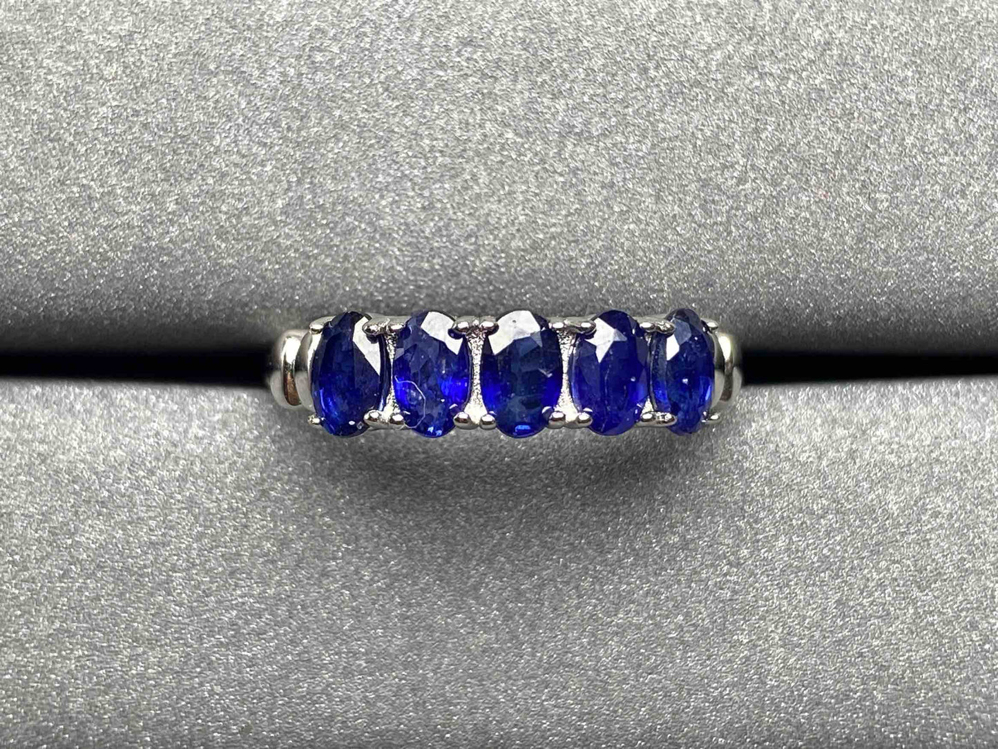 A242 Blue Sapphire Ring