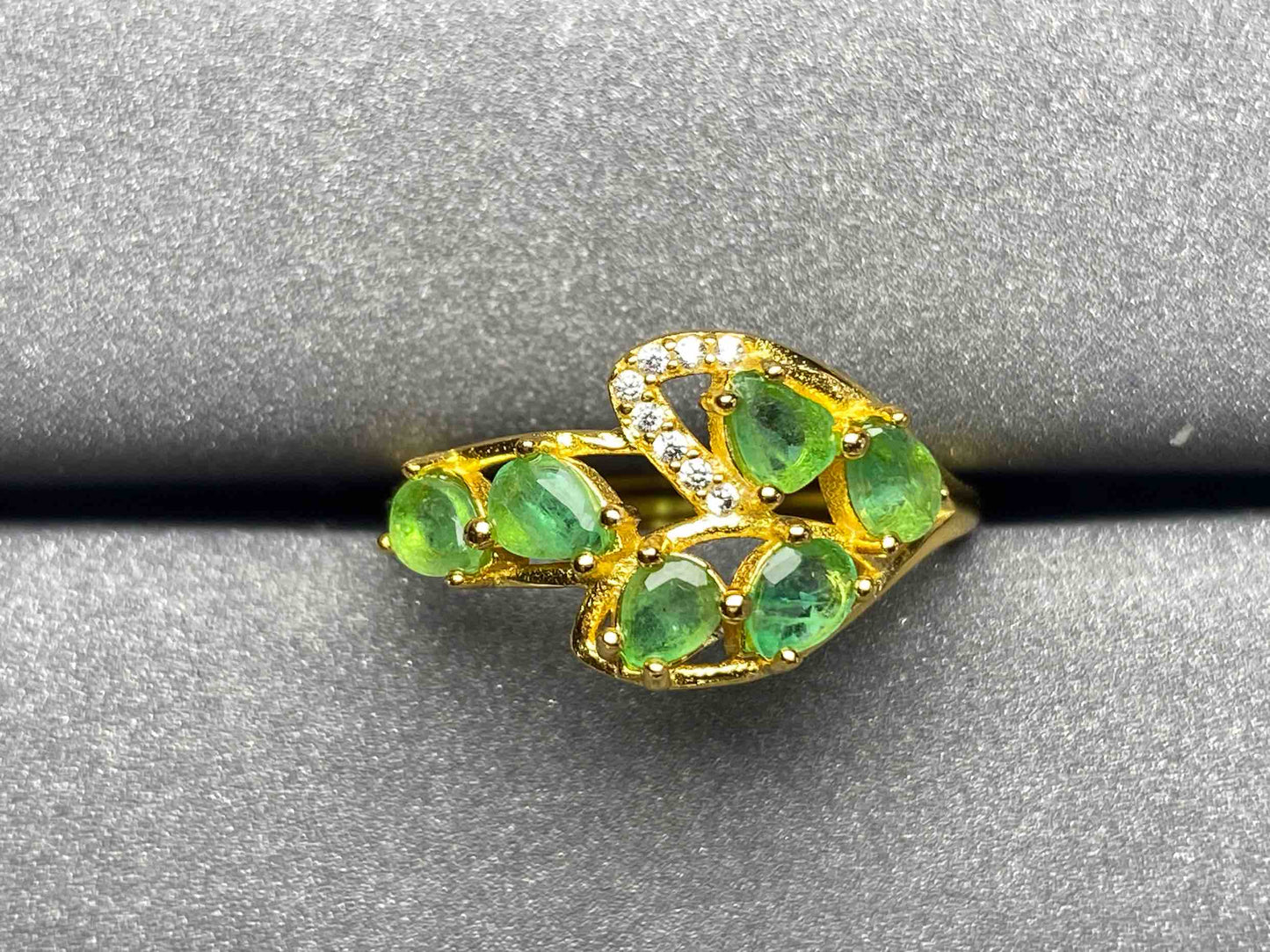 A26 Emerald Ring