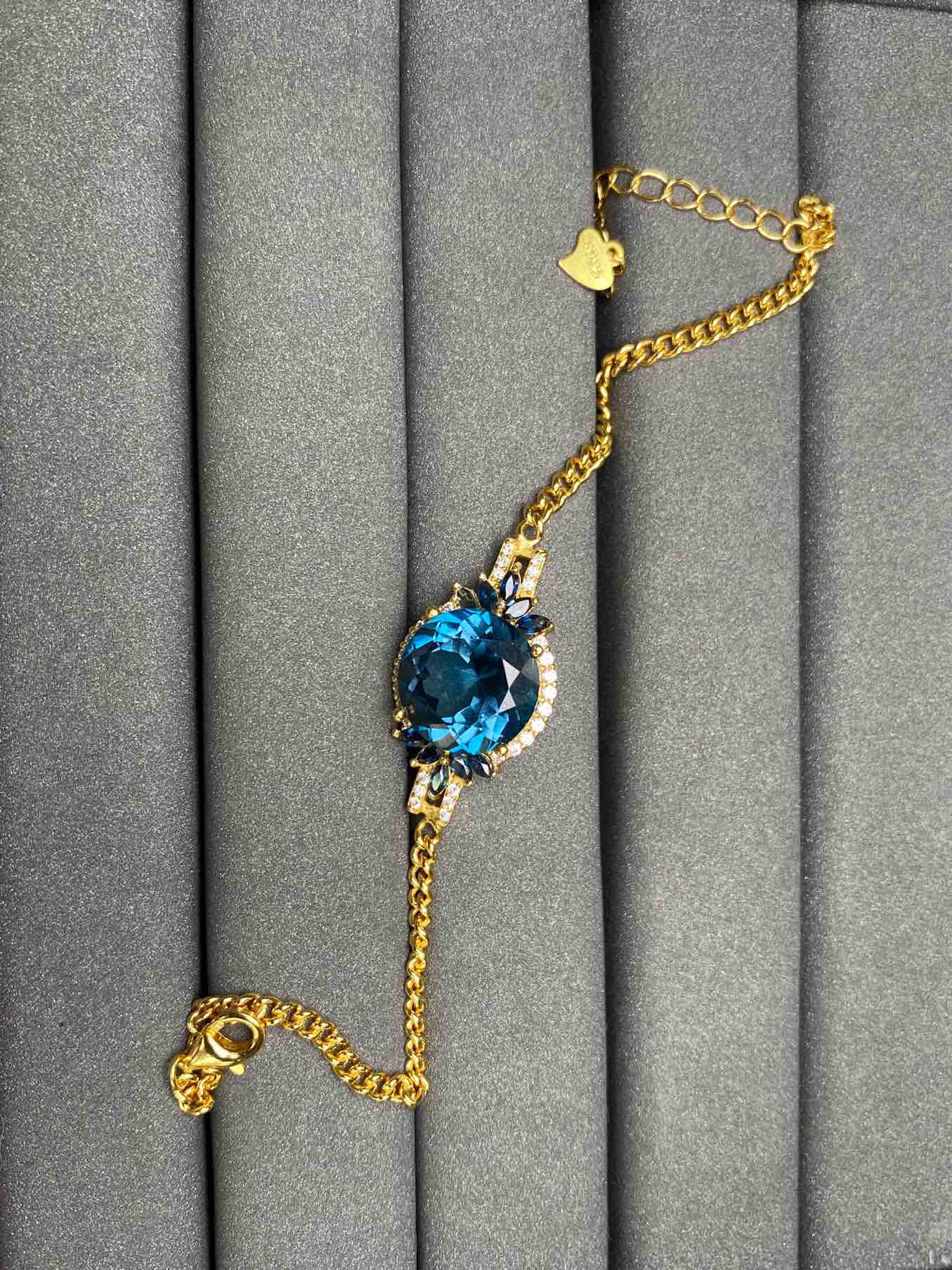 A2637 Topaz Bracelet