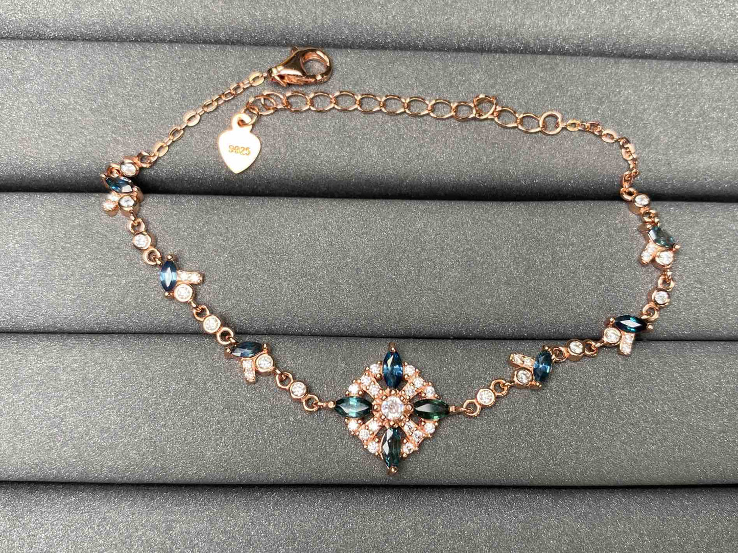 A2690 Teal Sapphire Bracelet