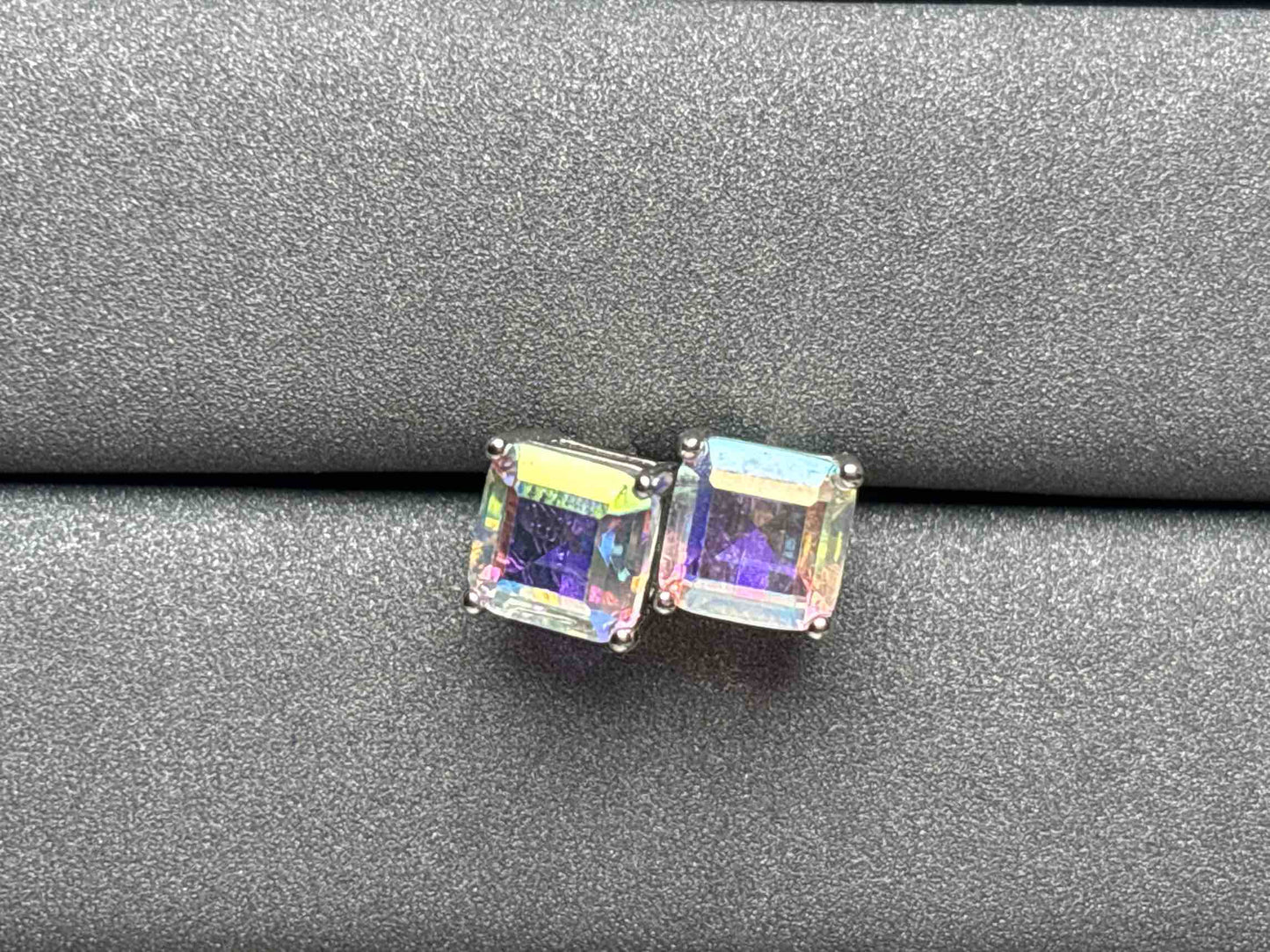 A2755 Aura Quarz Earrings