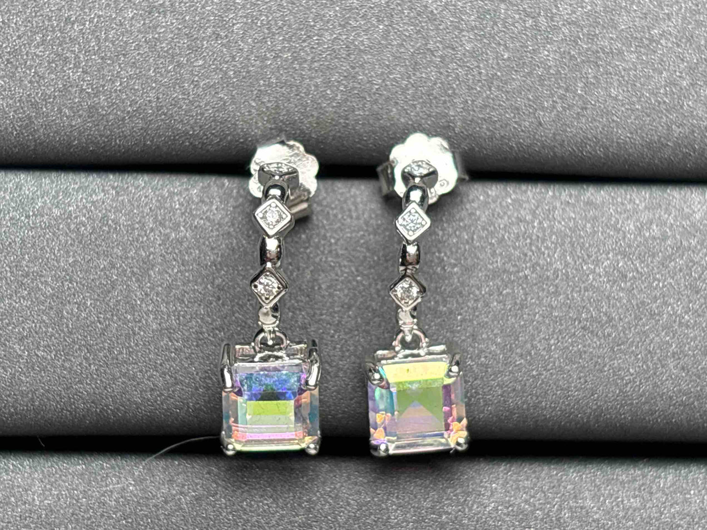 A2777 Aura Quarz Earrings