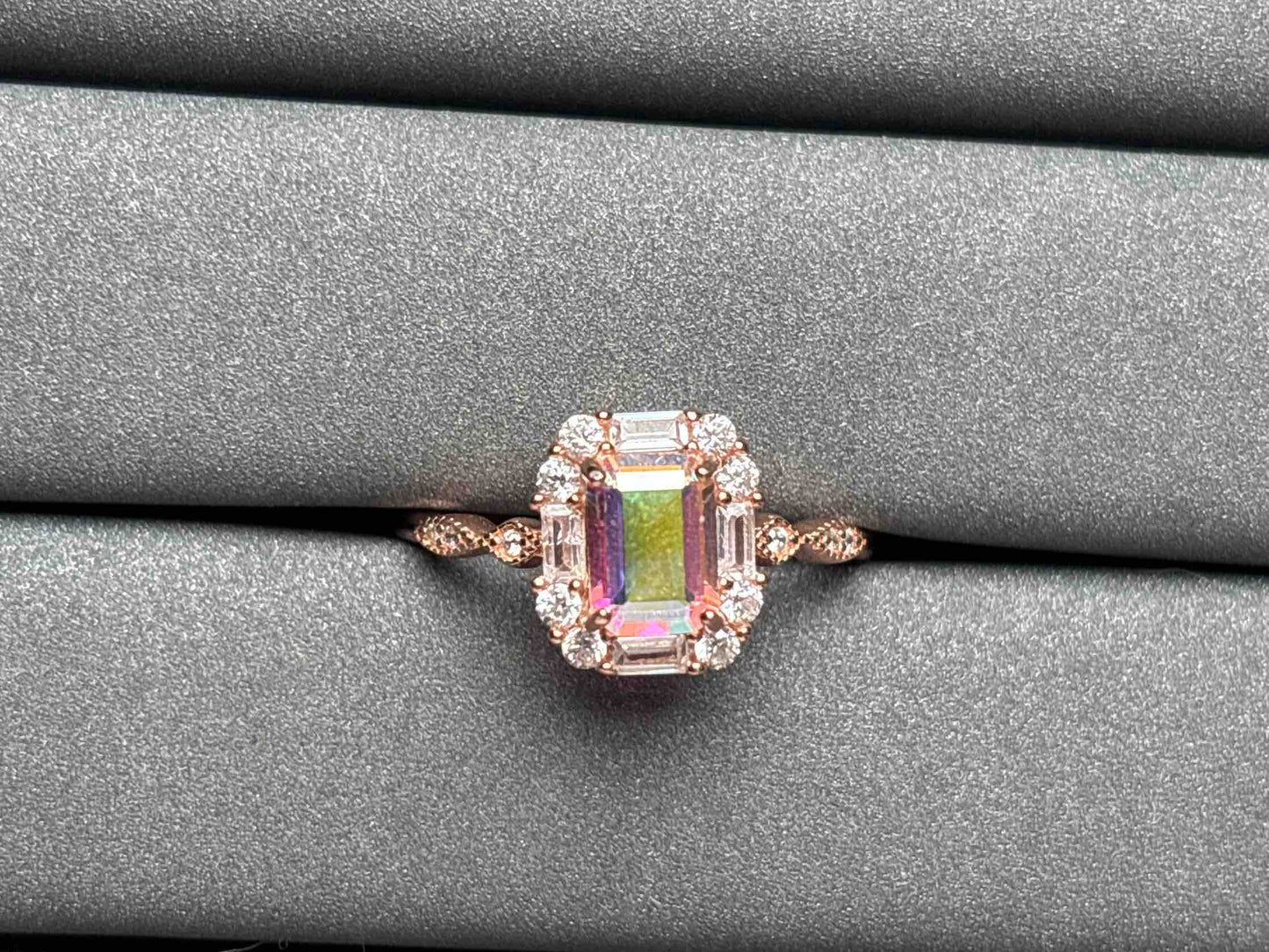A2804 Aura Quarz Ring
