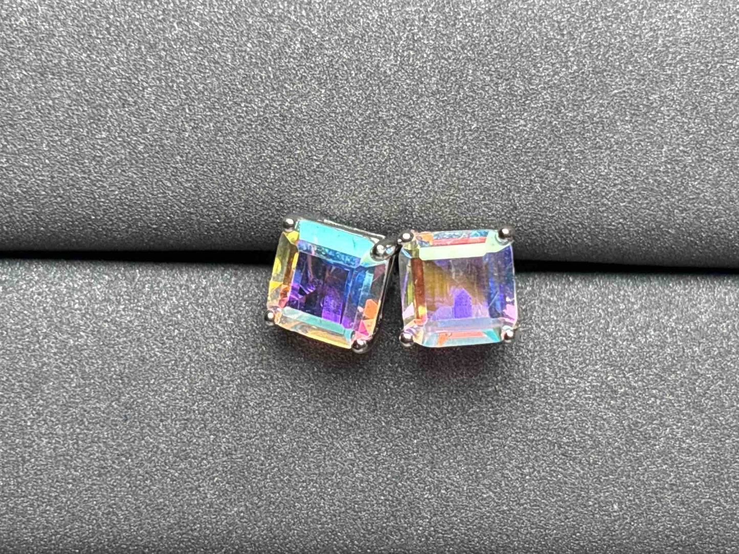 A2824 Aura Quarz Earrings