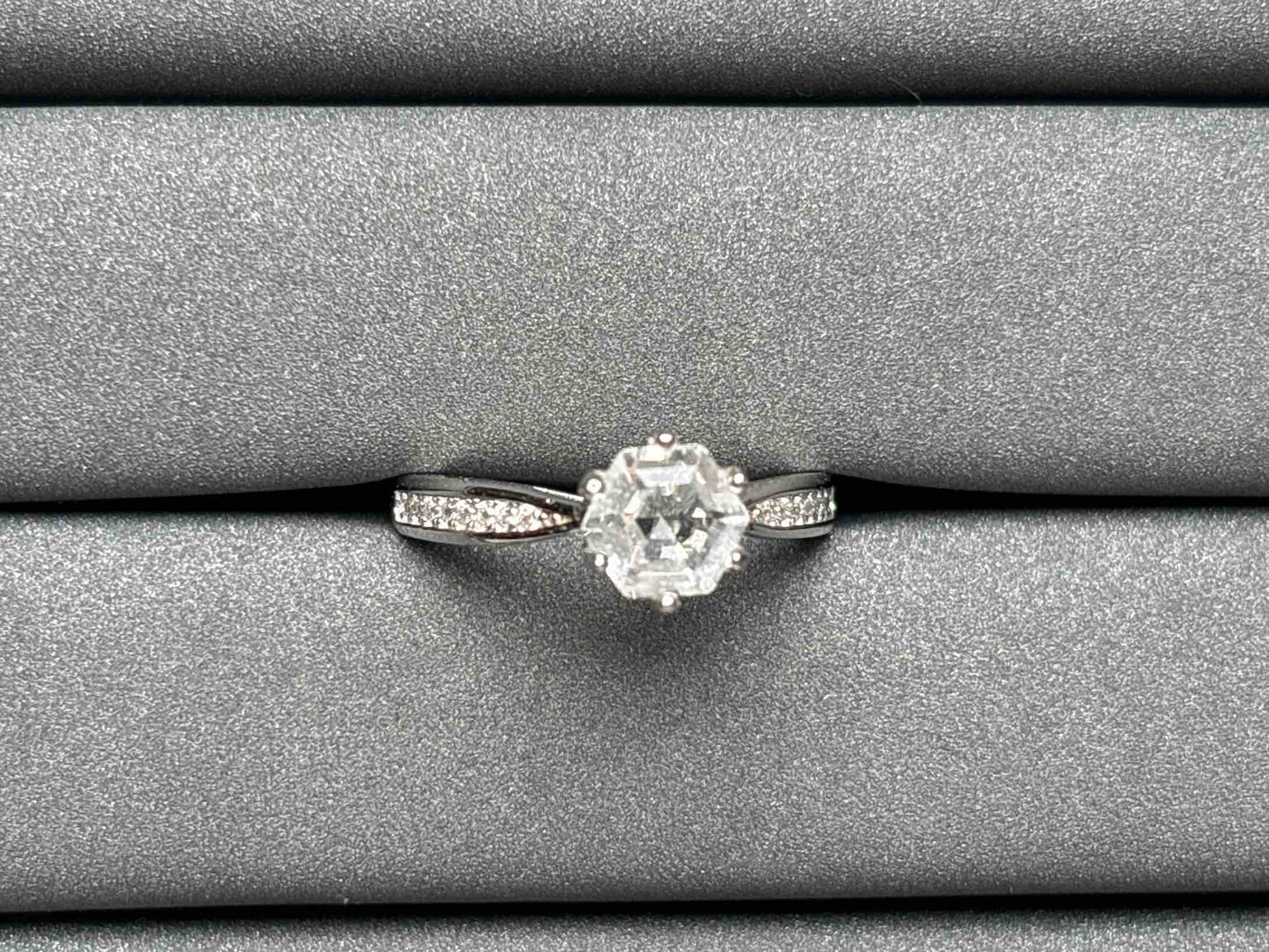 A2848 Aura Quarz Ring