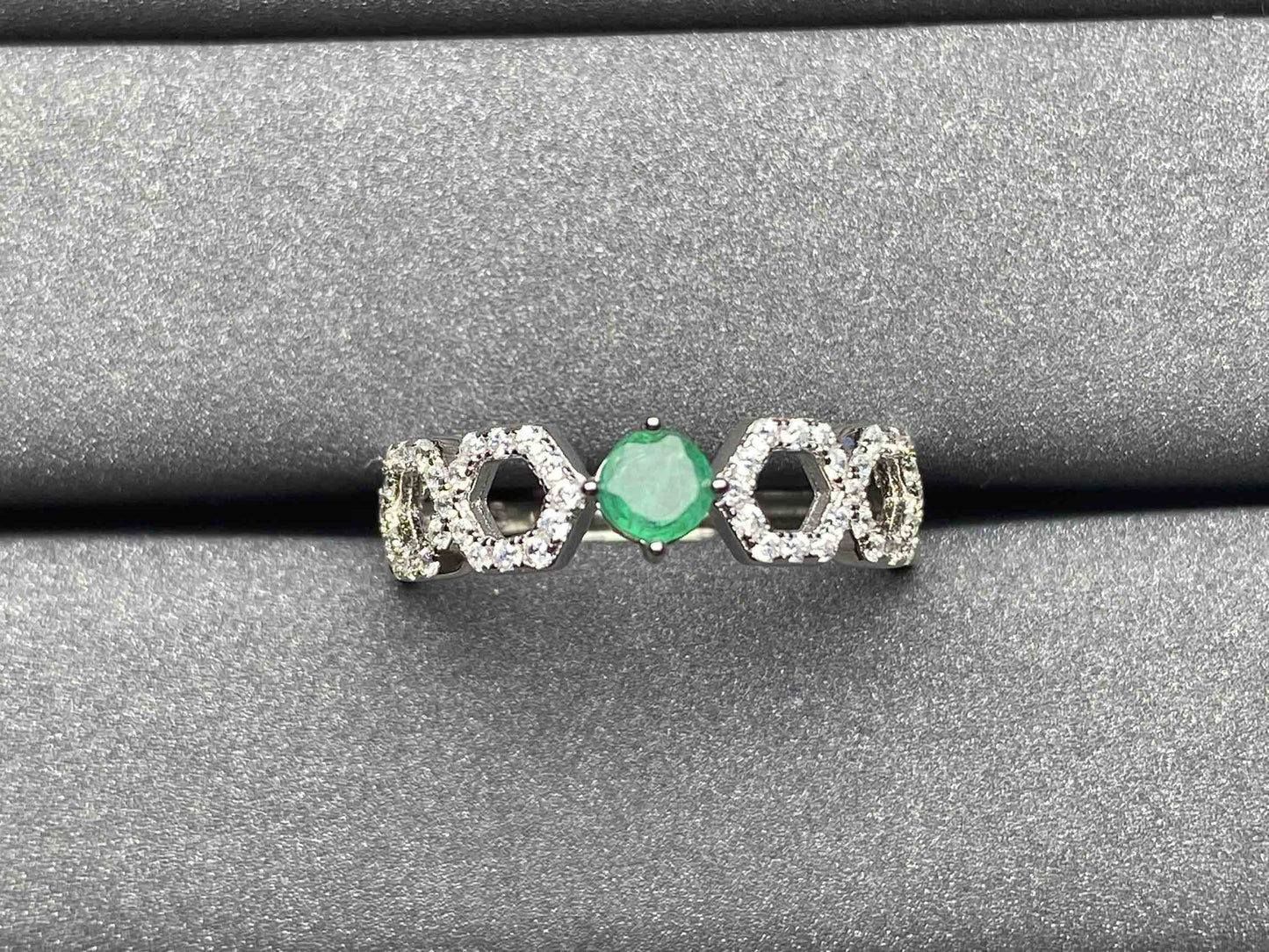 A296 Emerald Ring