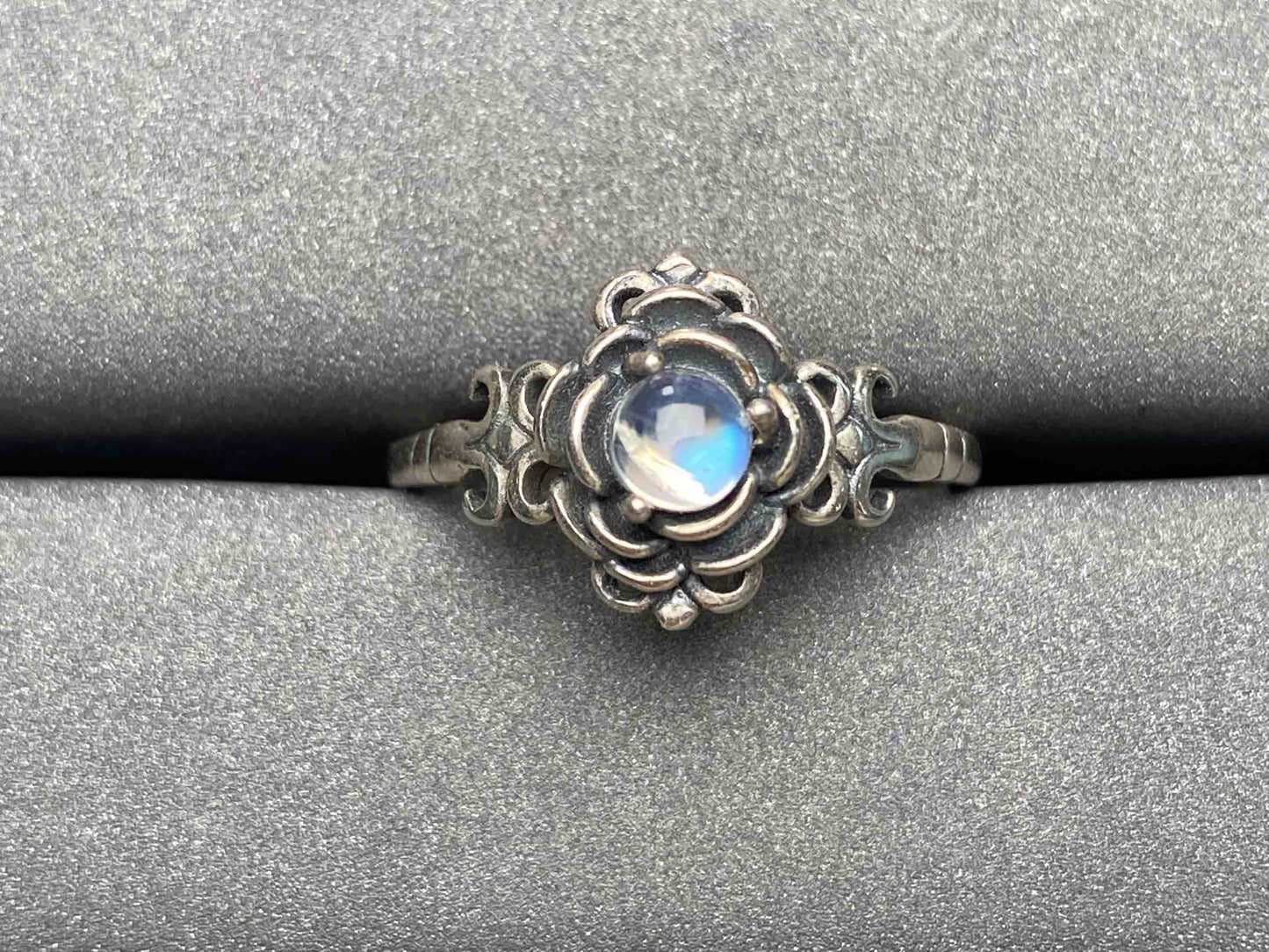 A3063 Moonstone Ring