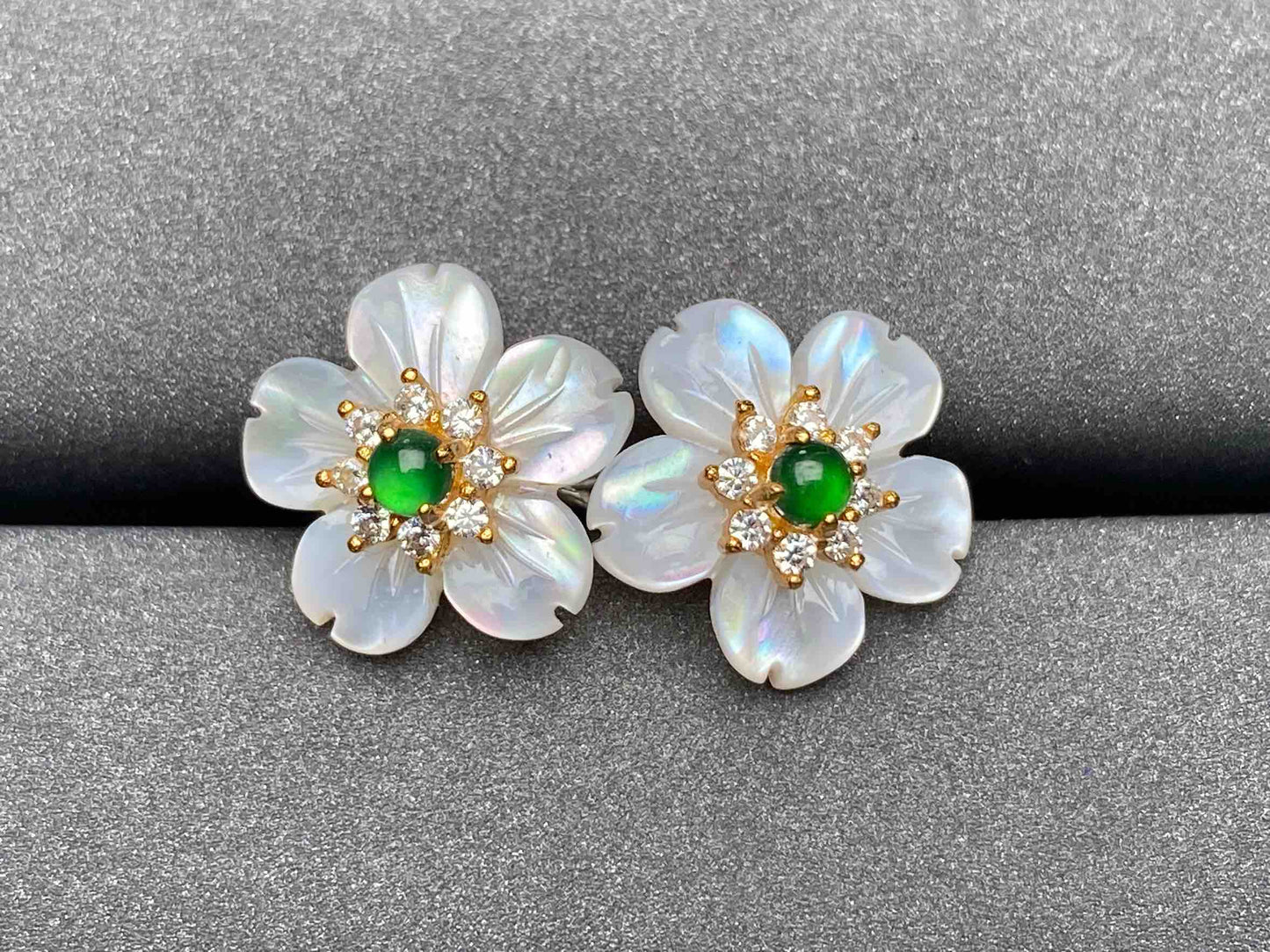 A3087 Jadeite Earrings