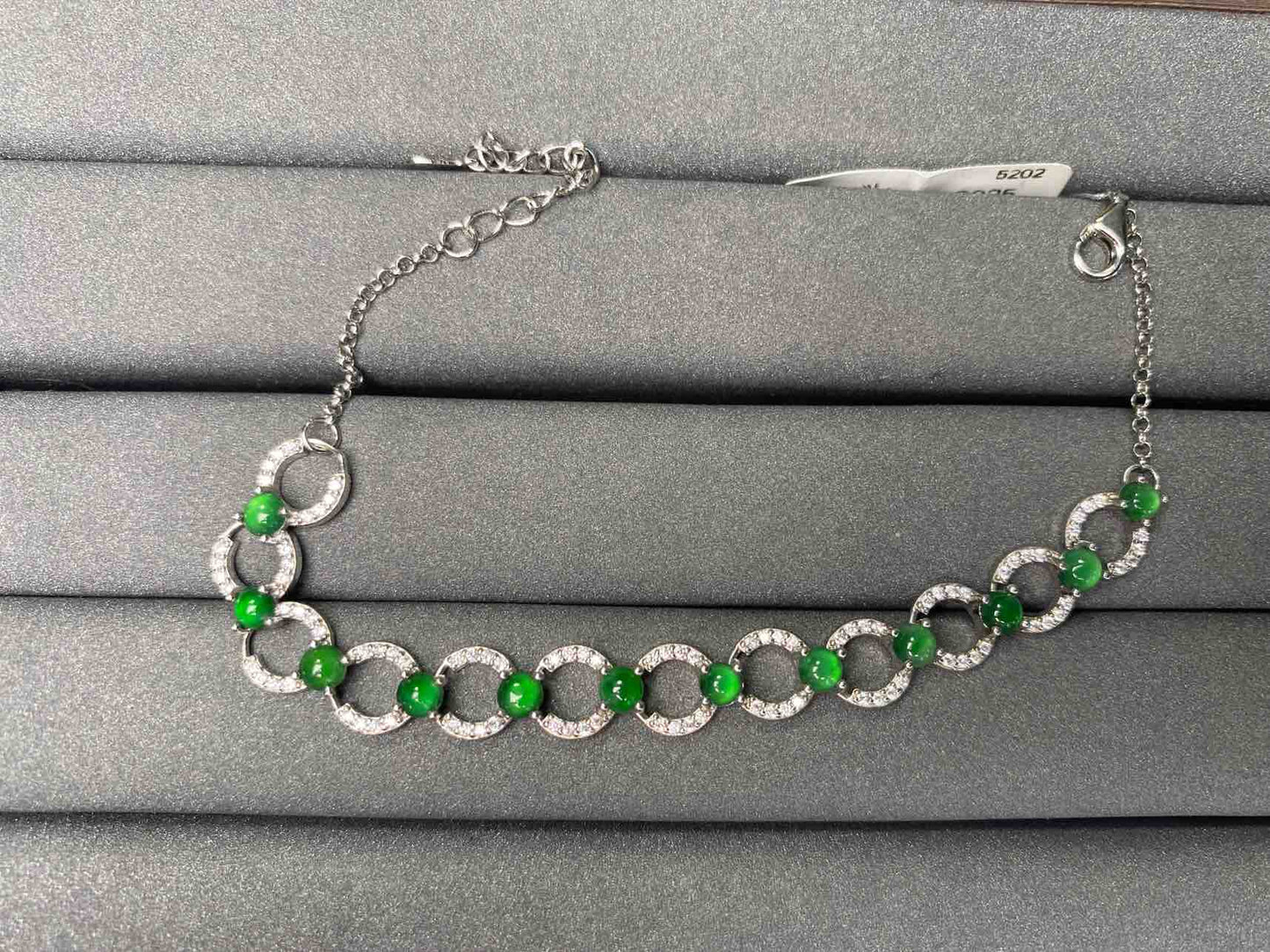 A3100 Jadeite Bracelet
