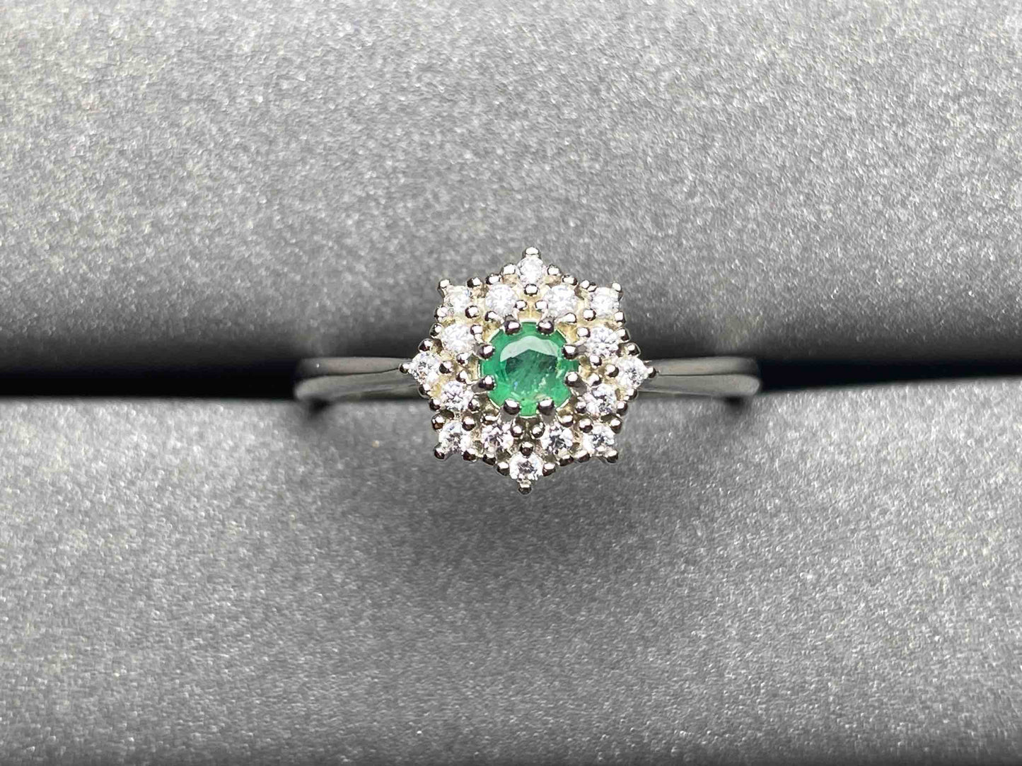 A310 Emerald Ring