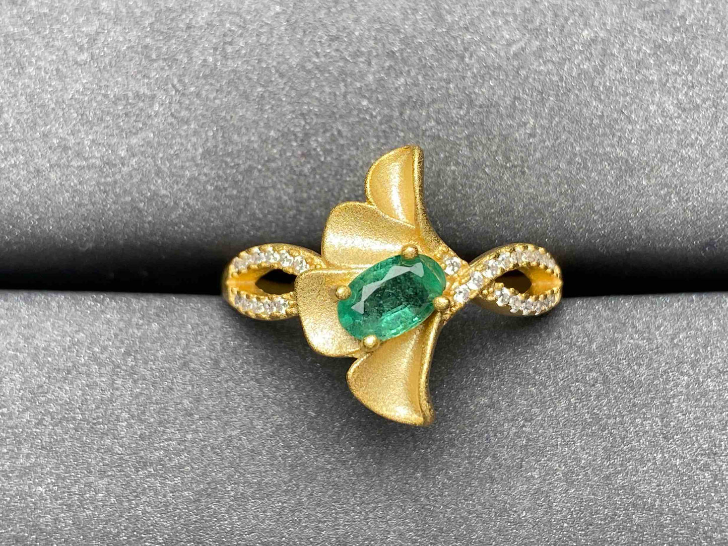 A3224 Emerald Ring
