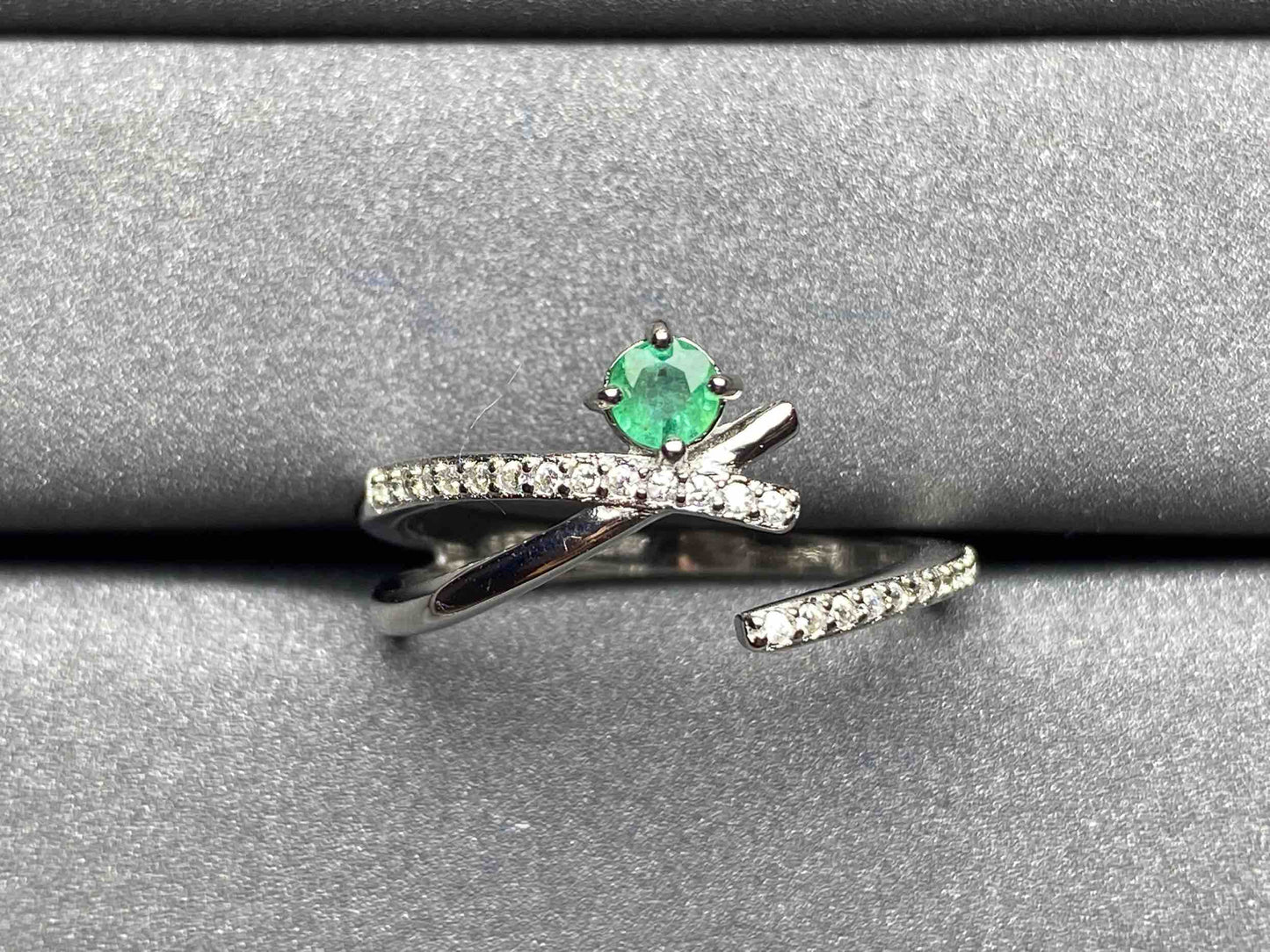 A331 Emerald Ring