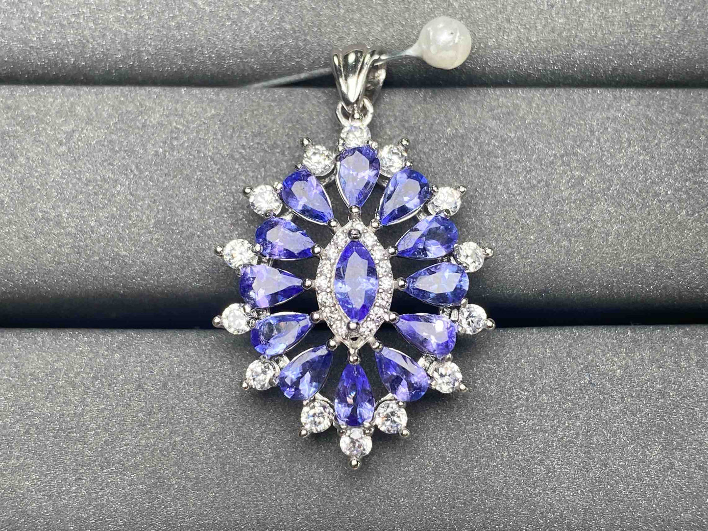 A3337 Tanzanite Pendant