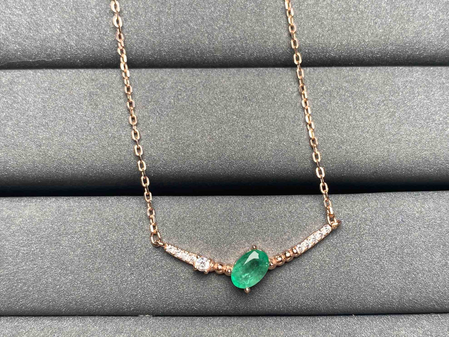 A3418 Emerald Necklace