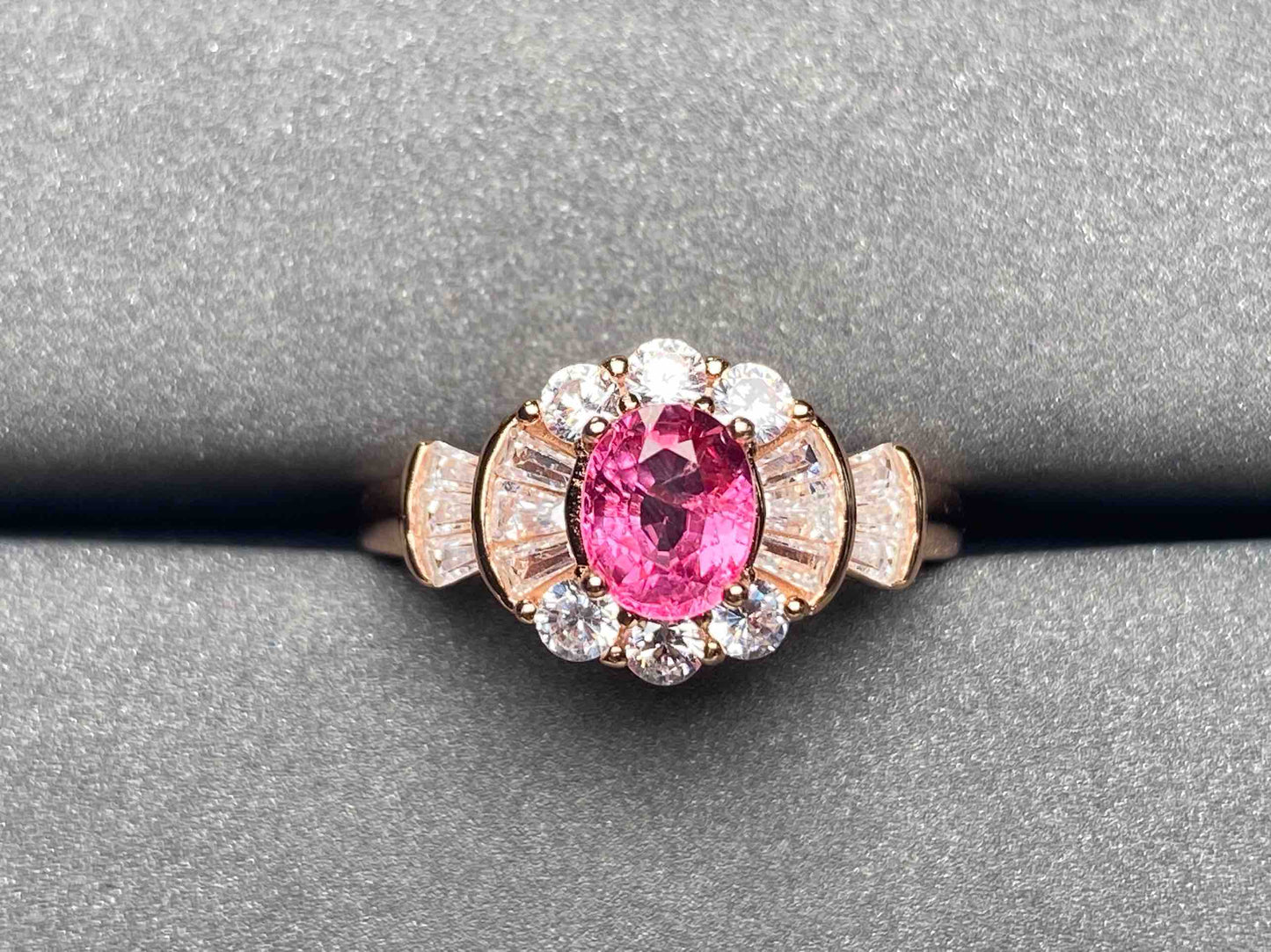 A3428 Mahenge spinel Ring