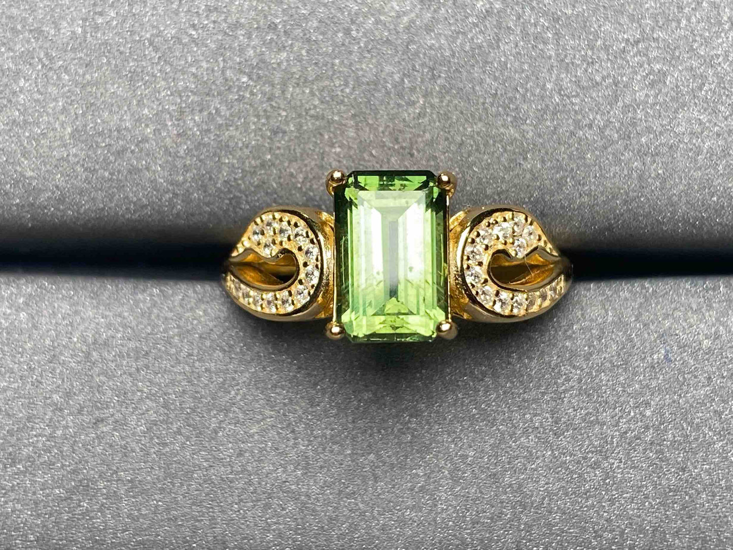 A3442 Green apatite Ring