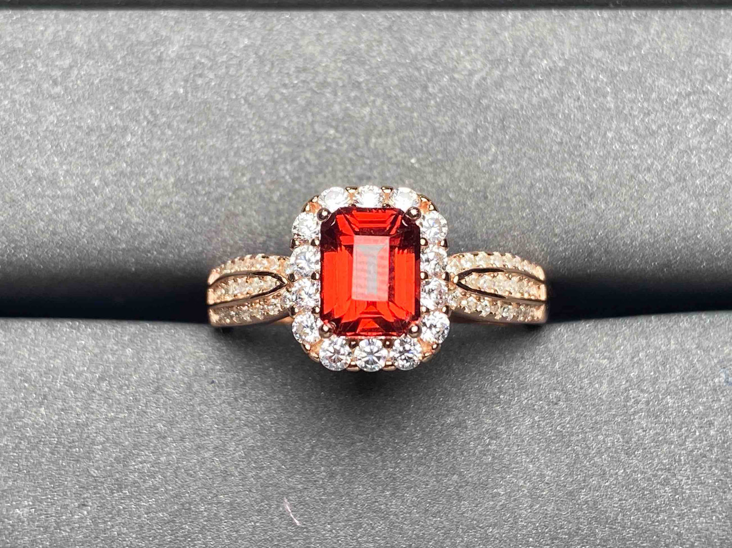A3482 Malaya garnet Ring