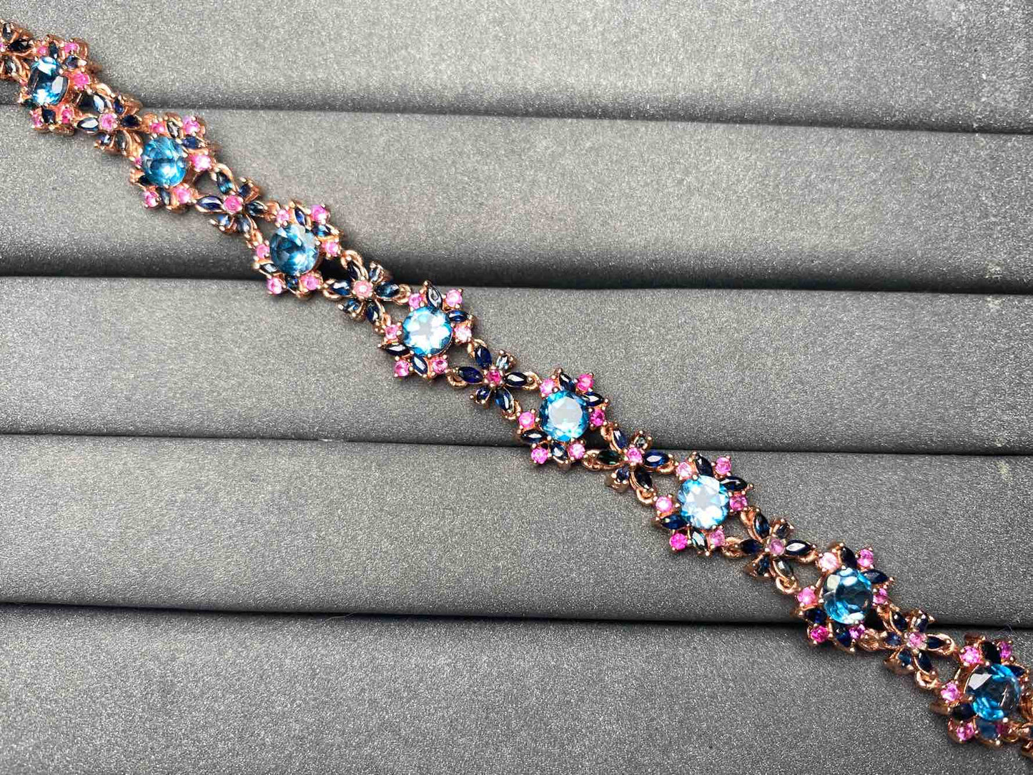 A3585 Topaz Bracelet