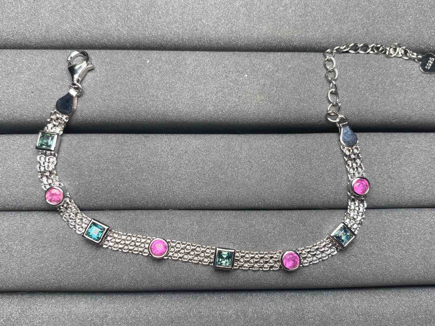 A3678 Teal Sapphire Bracelet