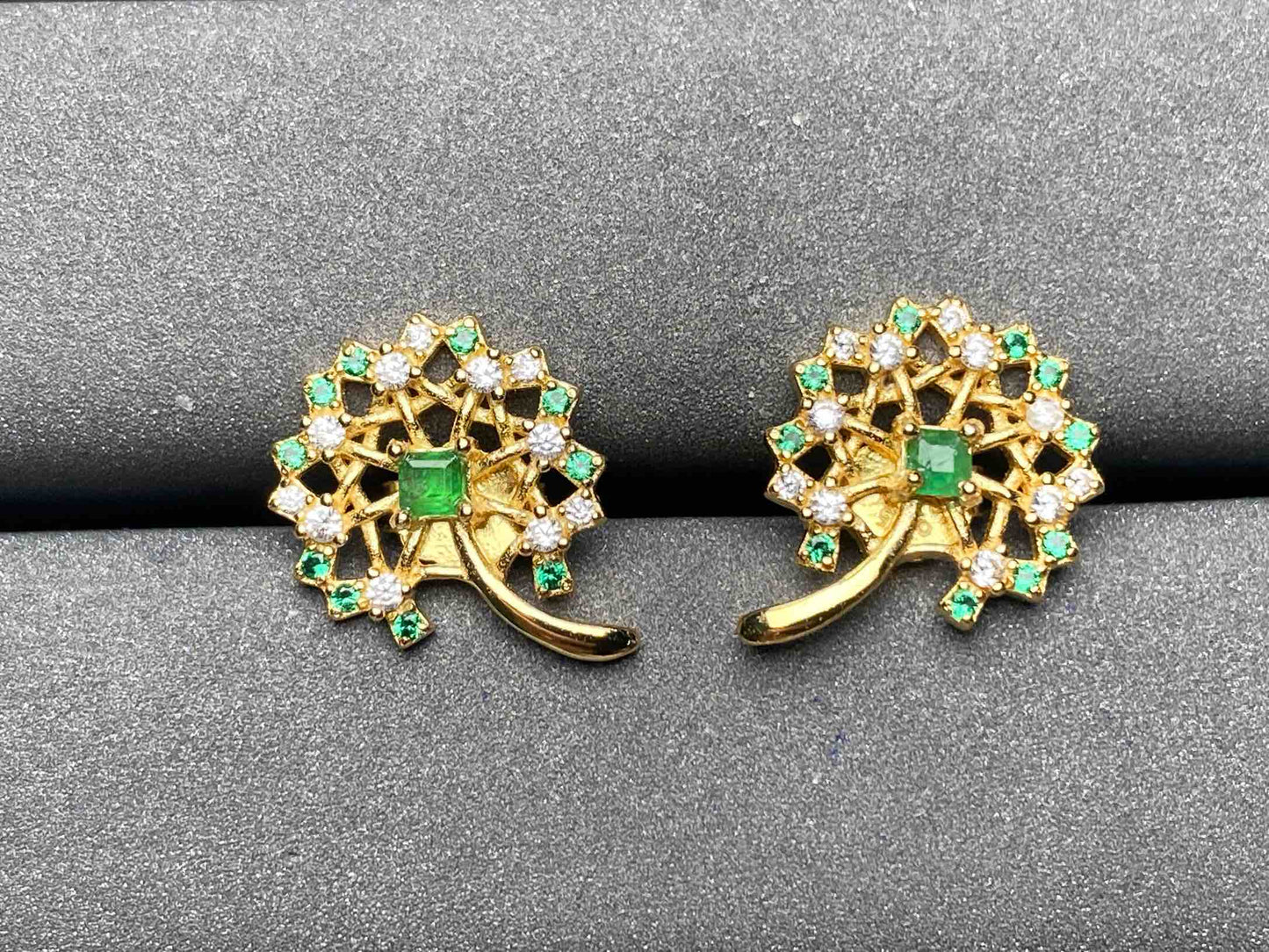 A3697 Emerald Earrings